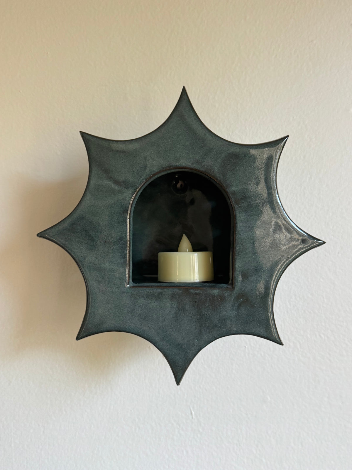 Large Dark Mossy Star Sconce