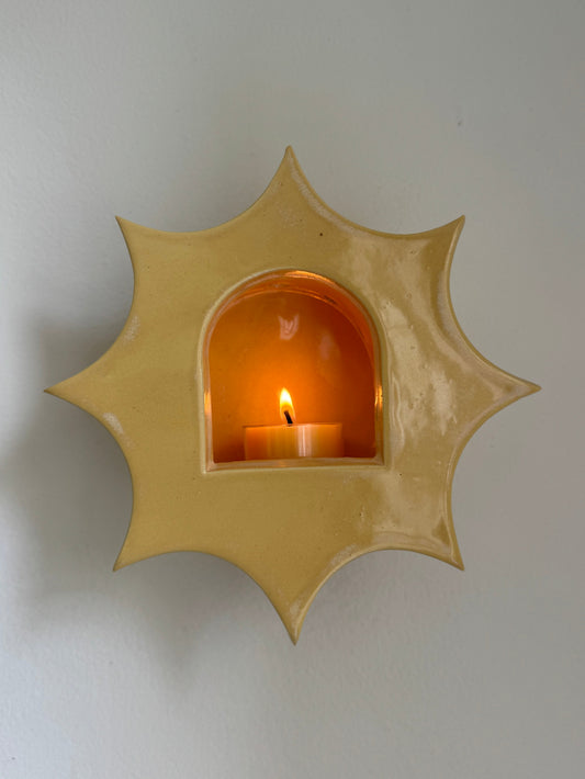 Large Butter Yellow Star Sconce