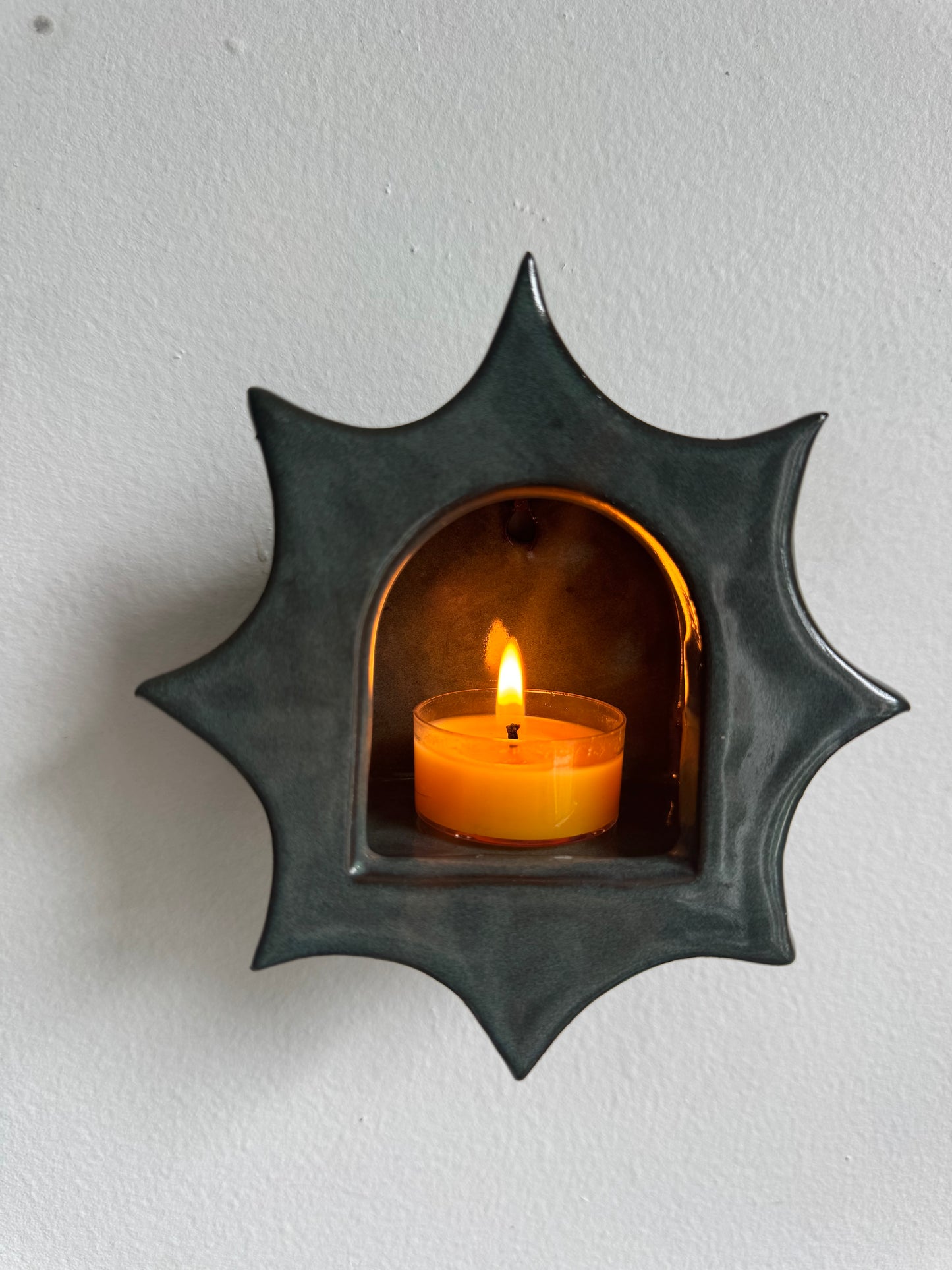Dark Mossy Star Sconce