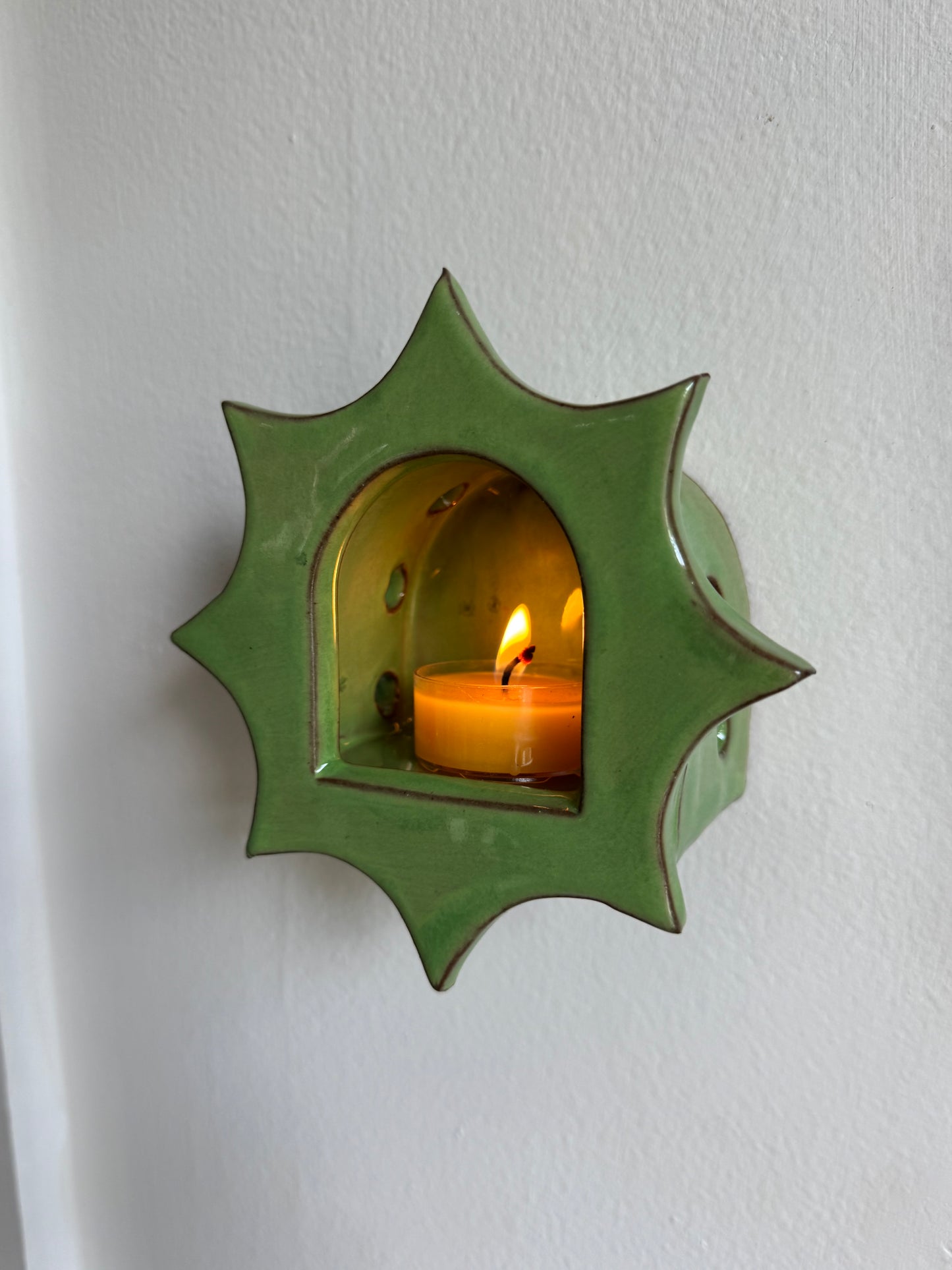 Fern Green Star Sconce