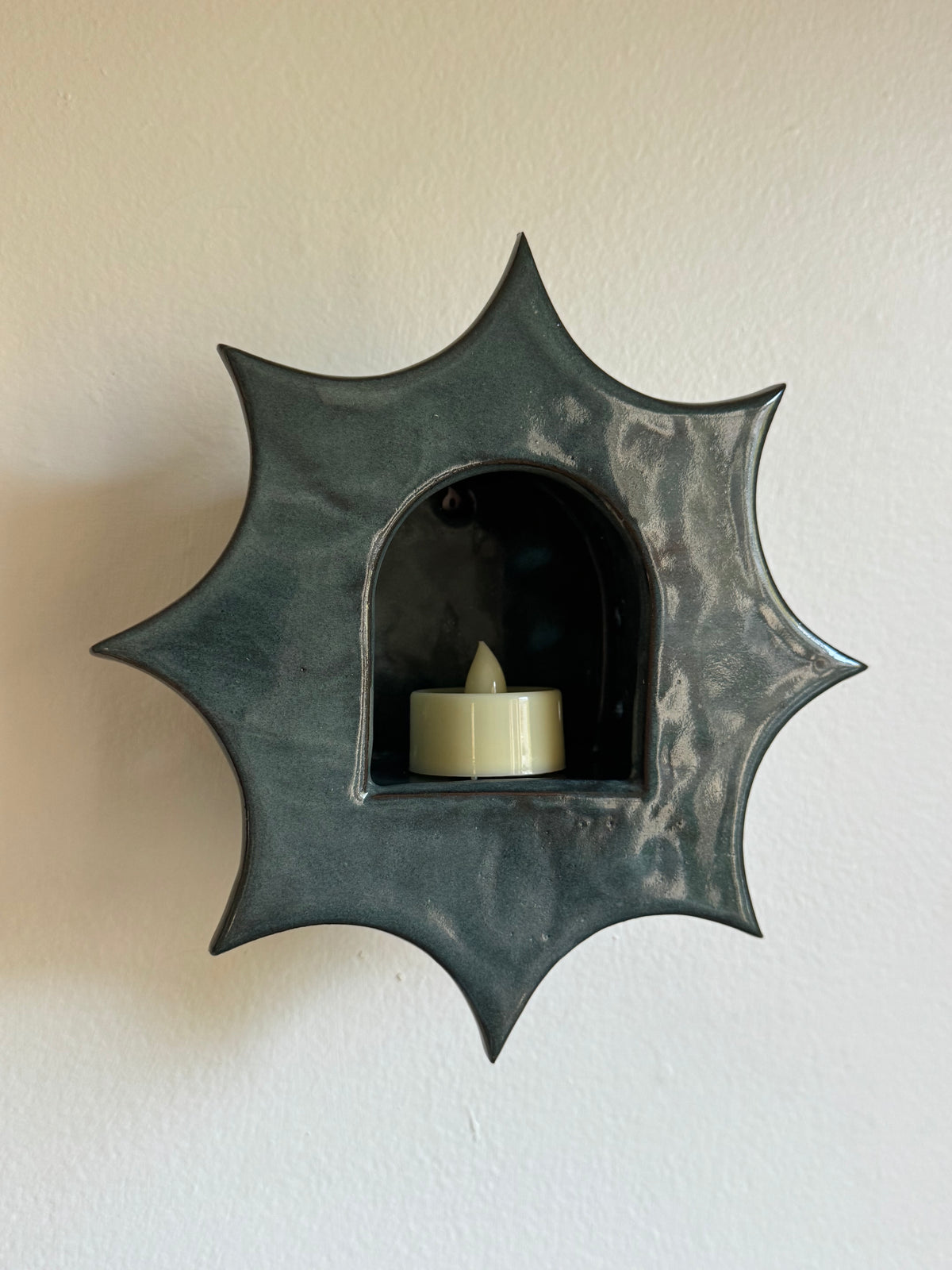 Large Dark Mossy Star Sconce