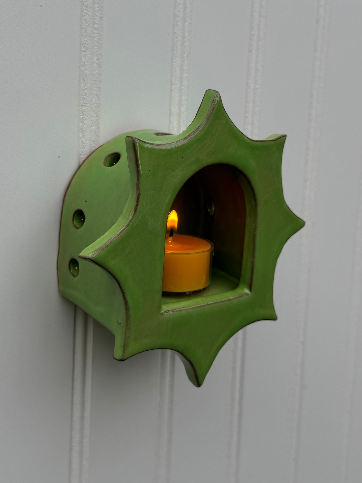 Fern Green Star Sconce