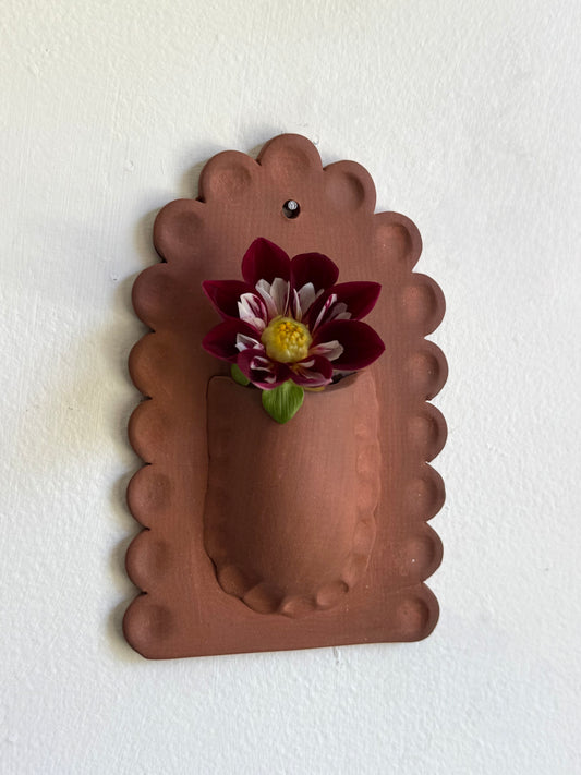 Natural Scallop Wall Vase