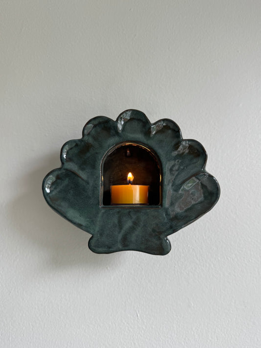 Emerald Shell Sconce