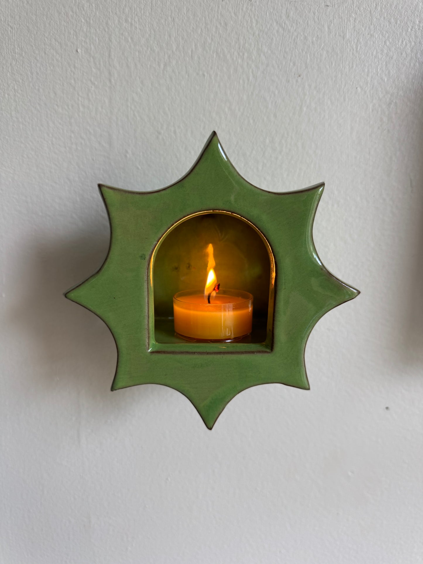 Fern Green Star Sconce