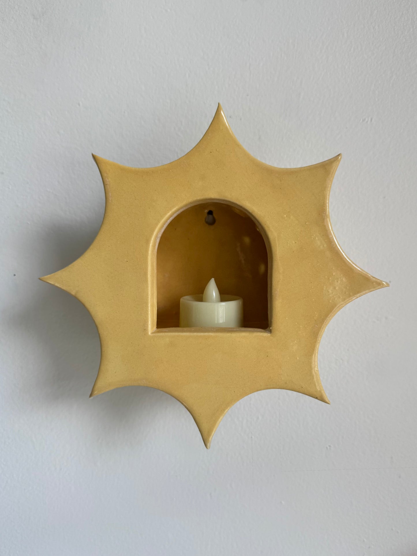 Large Butter Yellow Star Sconce